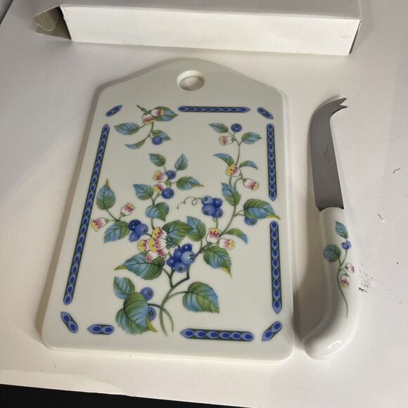 Vintage Federated Dept Stores Porcelain Cheese Board & Knife BlueBerry Pattern